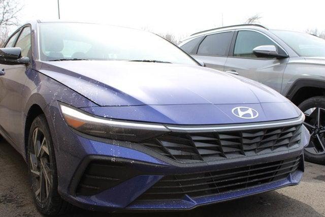new 2025 Hyundai Elantra car, priced at $24,237