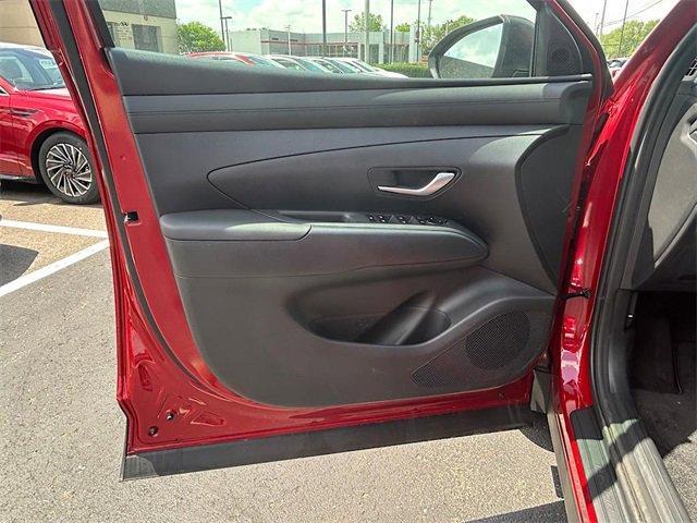 new 2025 Hyundai TUCSON Hybrid car, priced at $33,893