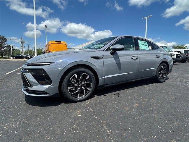 new 2025 Hyundai Sonata car, priced at $28,955