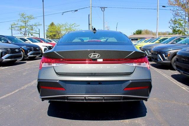 new 2025 Hyundai Elantra car, priced at $25,612