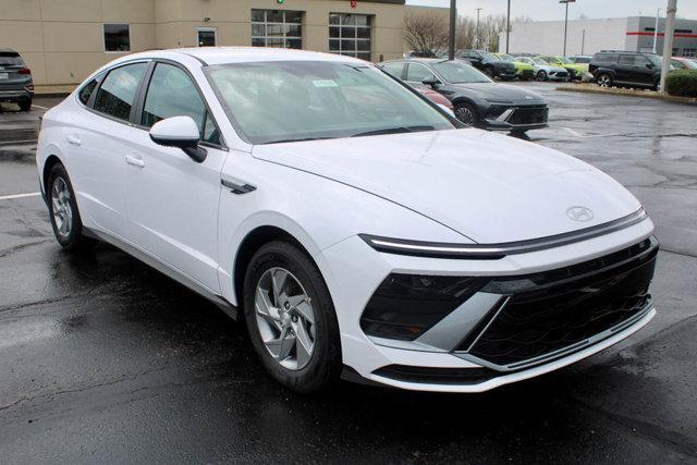 new 2025 Hyundai Sonata car, priced at $26,702