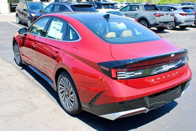 new 2025 Hyundai Sonata Hybrid car, priced at $38,186