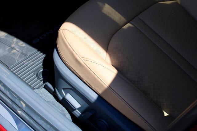 new 2025 Hyundai Sonata Hybrid car, priced at $38,186
