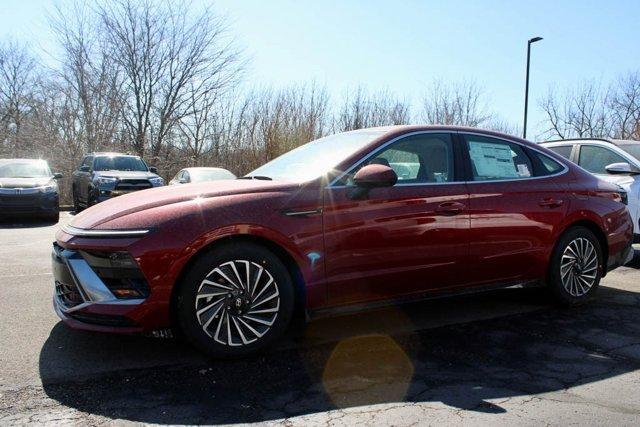 new 2025 Hyundai Sonata Hybrid car, priced at $38,276