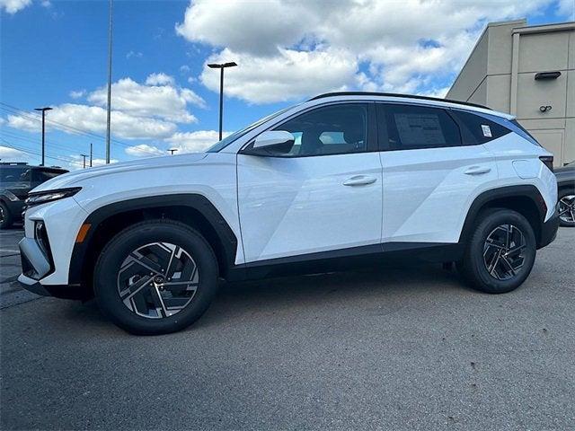 new 2025 Hyundai TUCSON Hybrid car, priced at $34,141