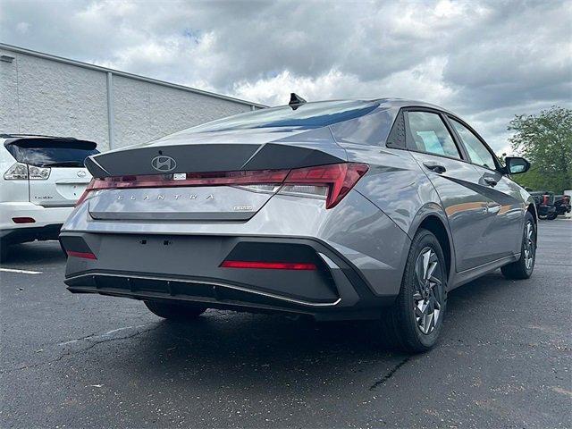 new 2025 Hyundai ELANTRA HEV car, priced at $26,653