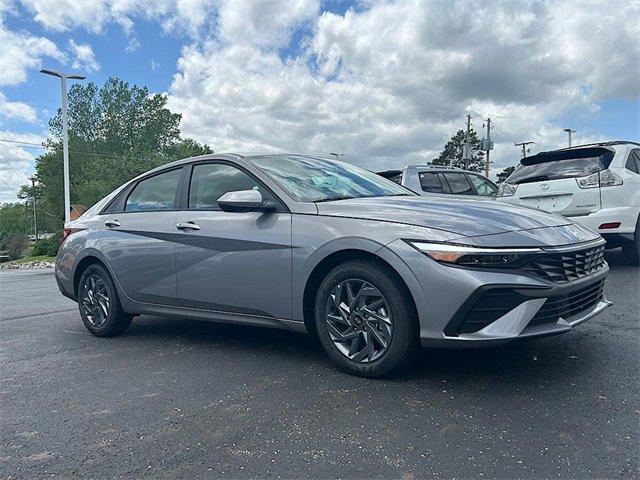 new 2025 Hyundai ELANTRA HEV car, priced at $26,653