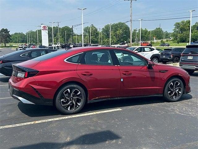 new 2025 Hyundai Sonata car, priced at $29,562