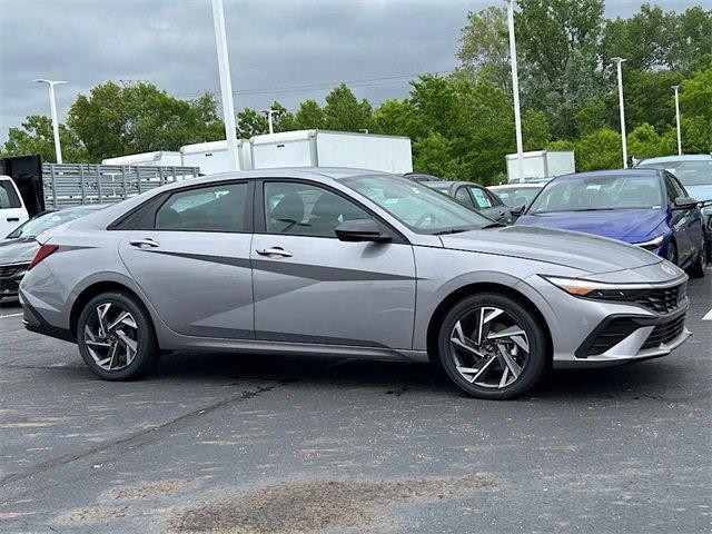 new 2025 Hyundai ELANTRA HEV car