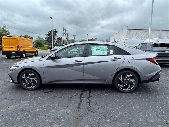 new 2025 Hyundai ELANTRA HEV car