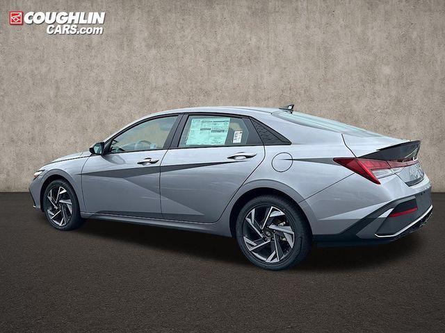 new 2025 Hyundai ELANTRA HEV car