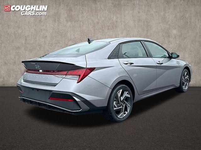 new 2025 Hyundai ELANTRA HEV car