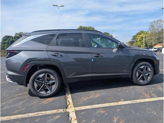 new 2025 Hyundai TUCSON Hybrid car, priced at $34,670