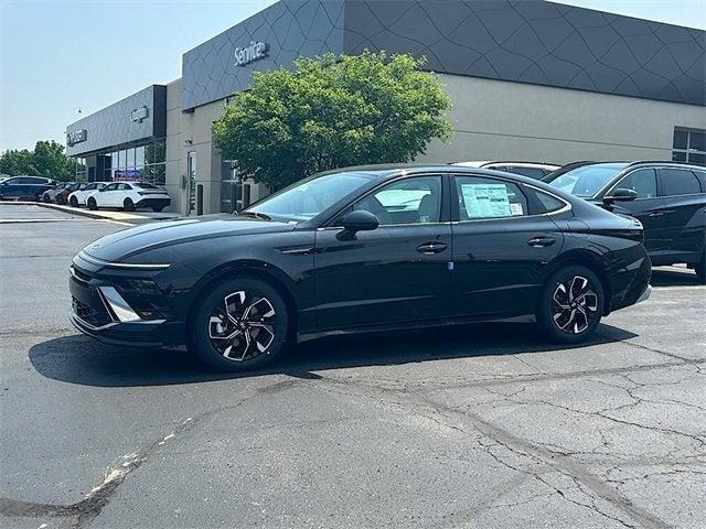 new 2025 Hyundai Sonata car, priced at $28,876