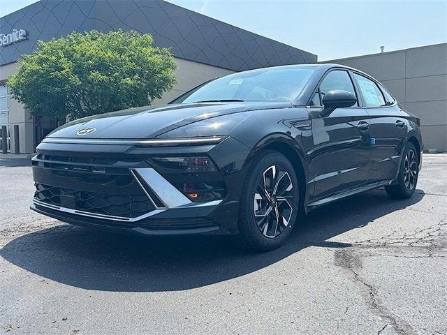 new 2025 Hyundai Sonata car, priced at $28,876