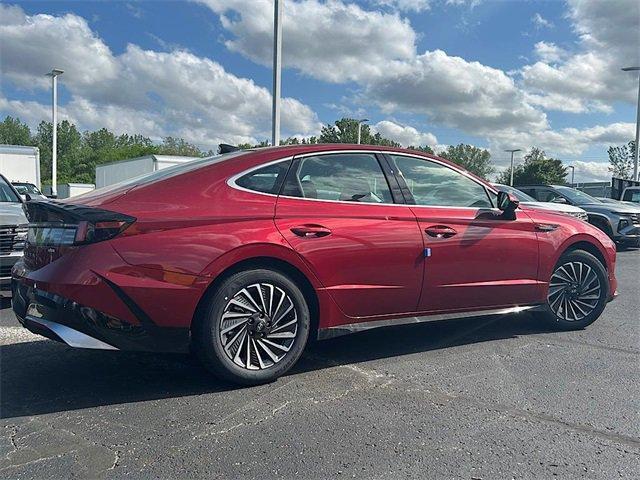 new 2025 Hyundai Sonata Hybrid car, priced at $31,525