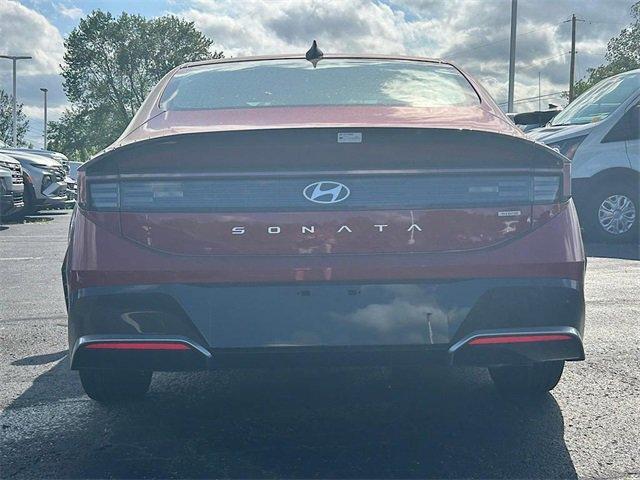 new 2025 Hyundai Sonata Hybrid car, priced at $31,525