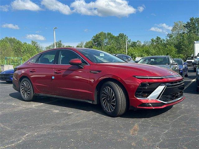 new 2025 Hyundai Sonata Hybrid car, priced at $31,525