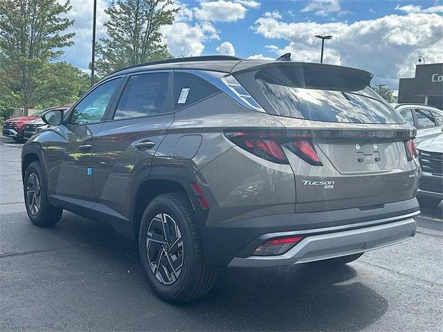 new 2025 Hyundai TUCSON Hybrid car, priced at $37,228