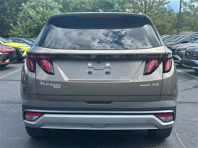 new 2025 Hyundai TUCSON Hybrid car, priced at $37,228