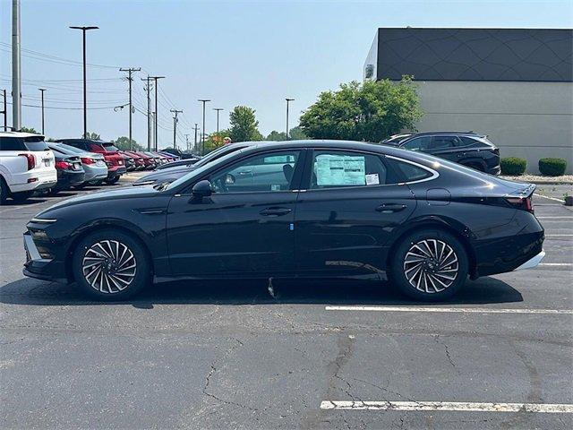 new 2025 Hyundai Sonata Hybrid car, priced at $37,370