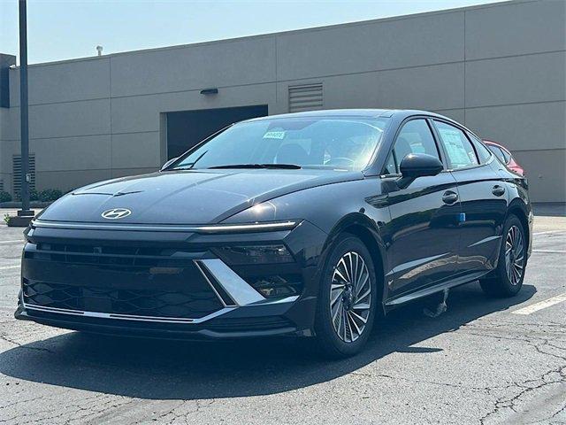 new 2025 Hyundai Sonata Hybrid car, priced at $37,370