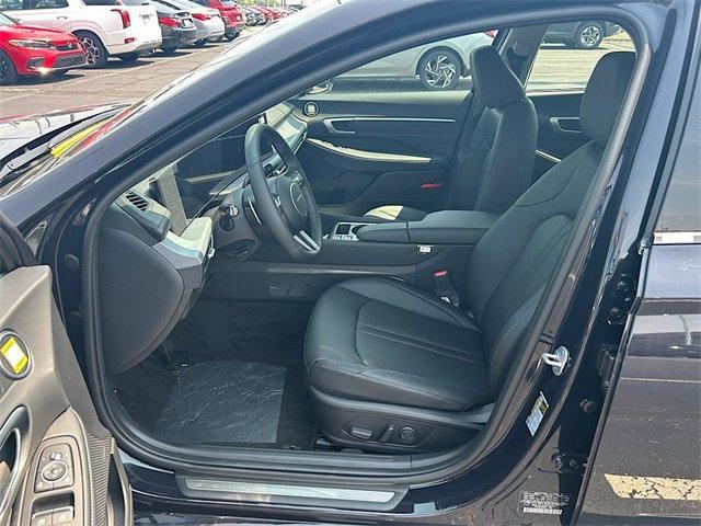 new 2025 Hyundai Sonata Hybrid car, priced at $37,370