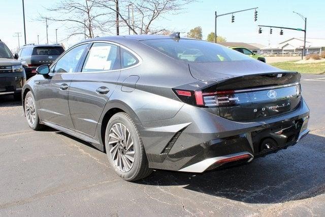 new 2025 Hyundai Sonata Hybrid car, priced at $38,045