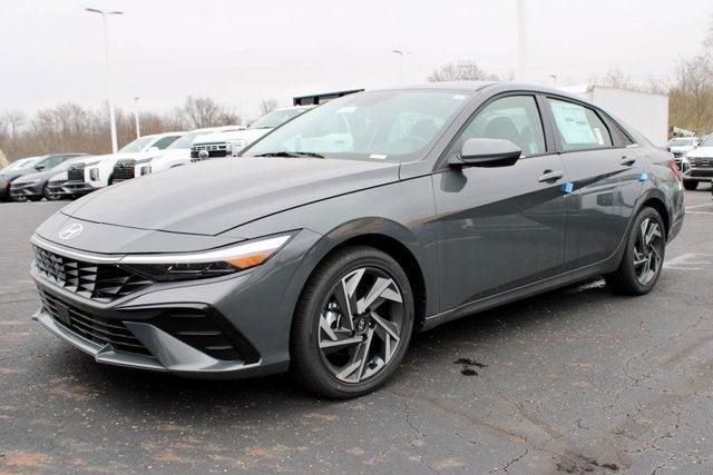 new 2025 Hyundai Elantra car, priced at $25,600