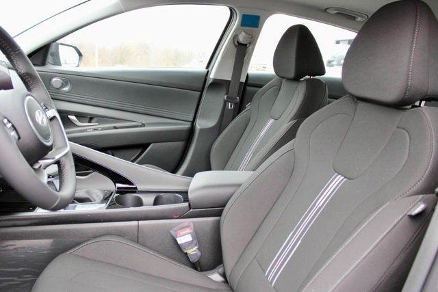 new 2025 Hyundai Elantra car, priced at $25,600