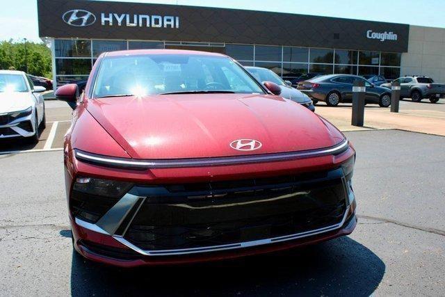 new 2024 Hyundai Sonata car, priced at $29,032