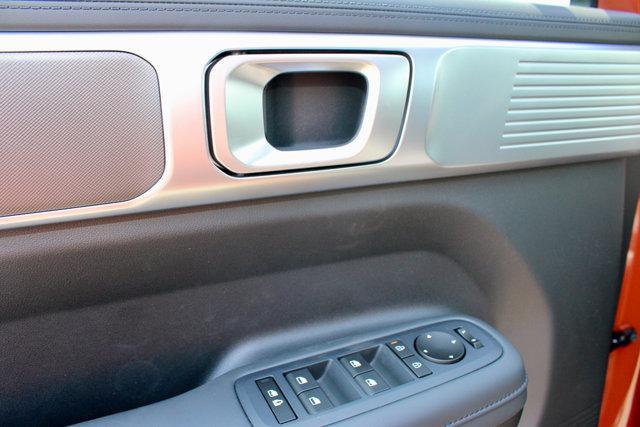new 2025 Hyundai Santa Fe car, priced at $40,048
