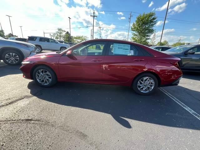 new 2024 Hyundai Elantra car, priced at $23,109