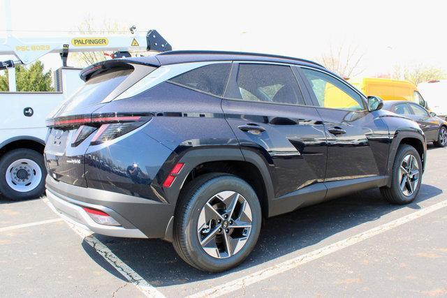 new 2025 Hyundai TUCSON Hybrid car, priced at $37,215