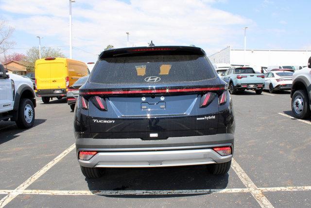 new 2025 Hyundai TUCSON Hybrid car, priced at $37,215