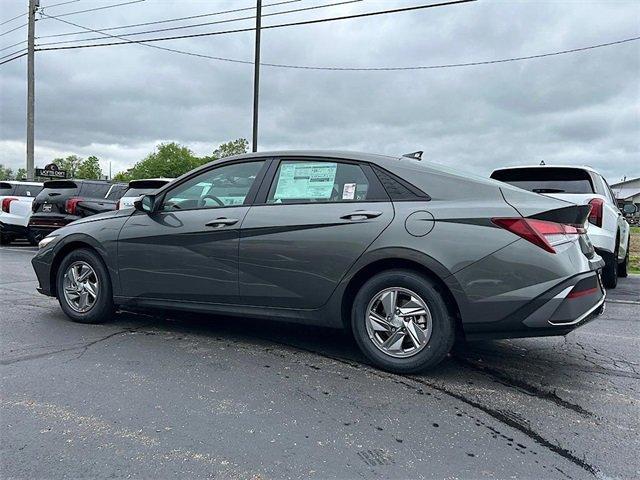 new 2025 Hyundai Elantra car, priced at $22,233