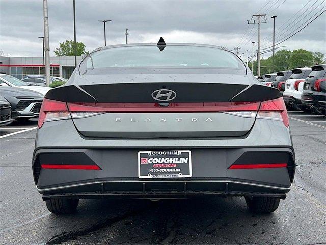 new 2025 Hyundai Elantra car, priced at $22,233