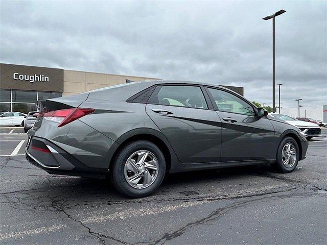 new 2025 Hyundai Elantra car, priced at $22,233