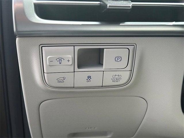 new 2025 Hyundai TUCSON Hybrid car, priced at $33,907
