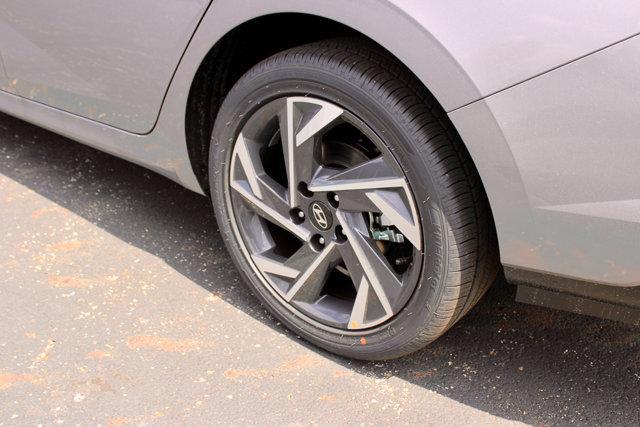 new 2025 Hyundai Elantra car, priced at $25,902