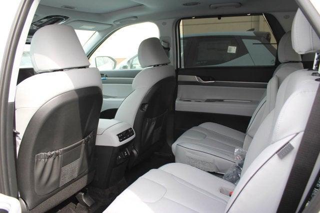 new 2025 Hyundai Palisade car, priced at $47,818
