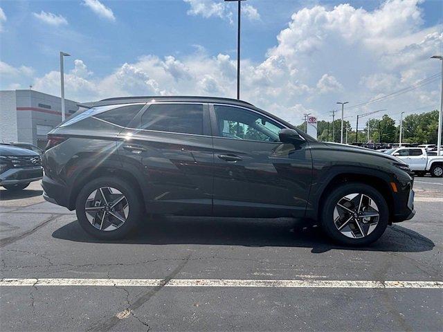 new 2025 Hyundai Tucson car, priced at $32,130