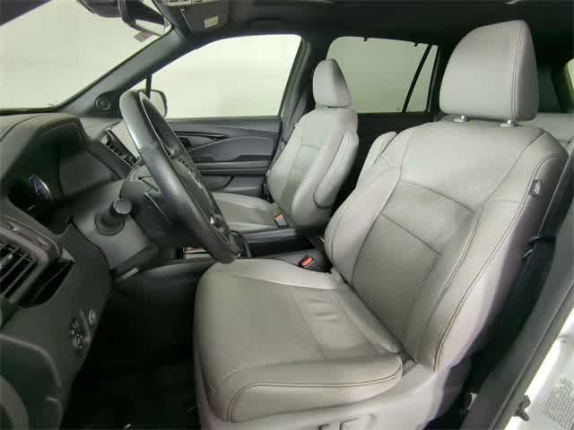 used 2022 Honda Passport car, priced at $34,998