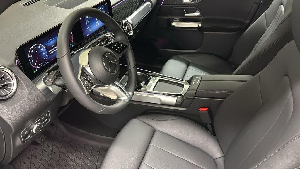 new 2026 Mercedes-Benz GLB 250 car, priced at $53,440