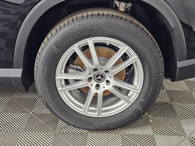 used 2025 Mercedes-Benz GLC 300 car