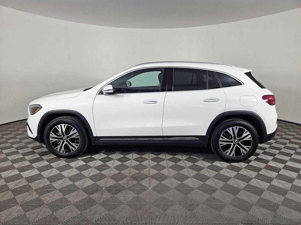 used 2025 Mercedes-Benz GLA 250 car, priced at $40,998