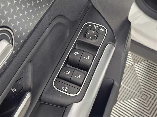 used 2025 Mercedes-Benz GLA 250 car, priced at $40,998