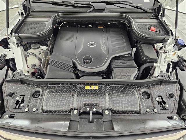 new 2025 Mercedes-Benz GLS 450 car, priced at $98,095