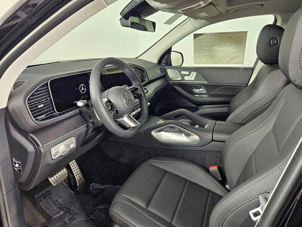 new 2025 Mercedes-Benz GLS 450 car, priced at $90,247