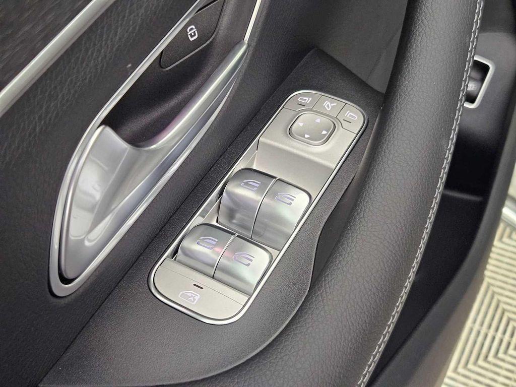 new 2025 Mercedes-Benz GLS 450 car, priced at $90,247